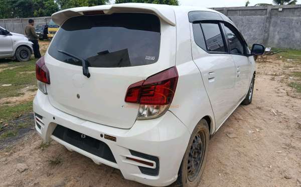 DAIHATSU AYLA