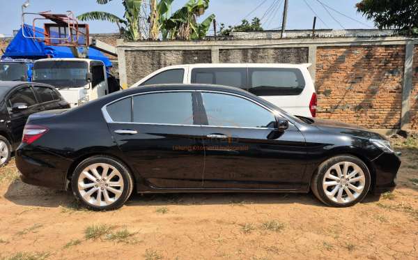 HONDA ACCORD CR2