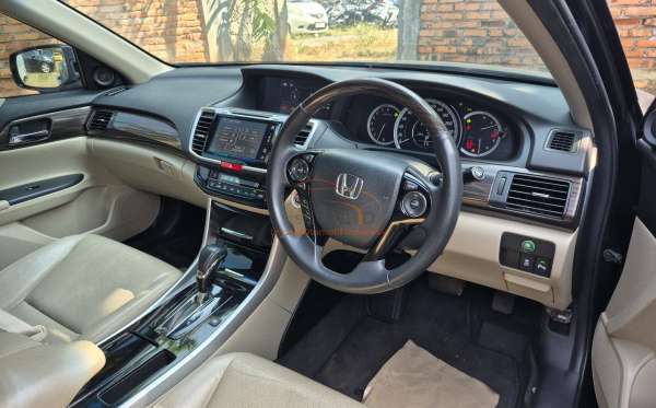 HONDA ACCORD CR2