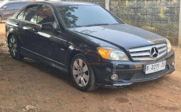 MERCEDES BENZ C250