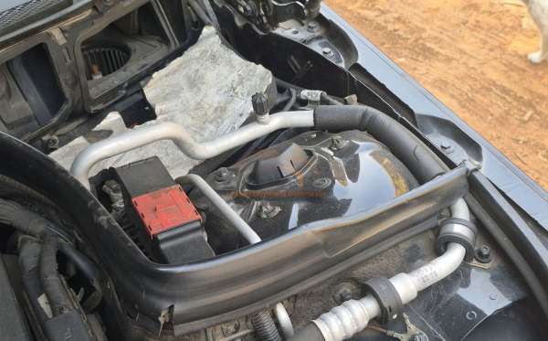 MERCEDES BENZ C250