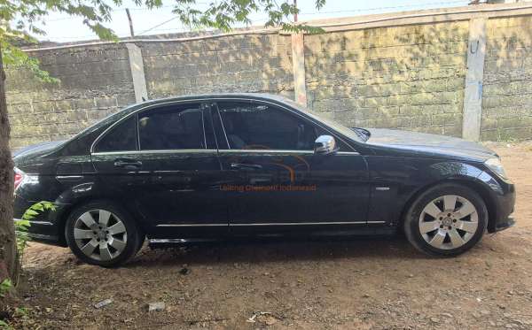 MERCEDES BENZ C250