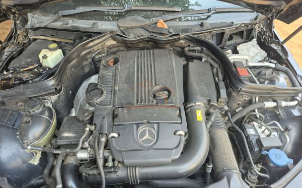 MERCEDES BENZ C250