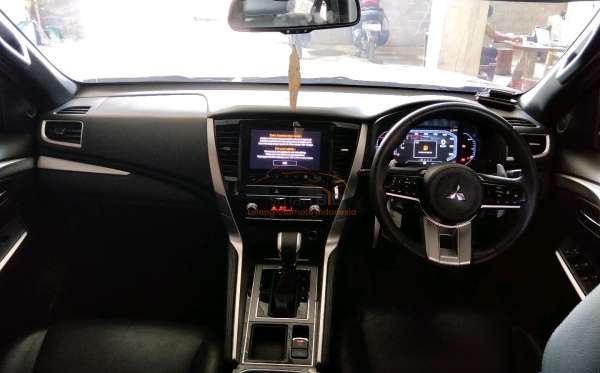 MITSUBISHI PAJERO SPORT 2.4L DAKAR-L (4X2)