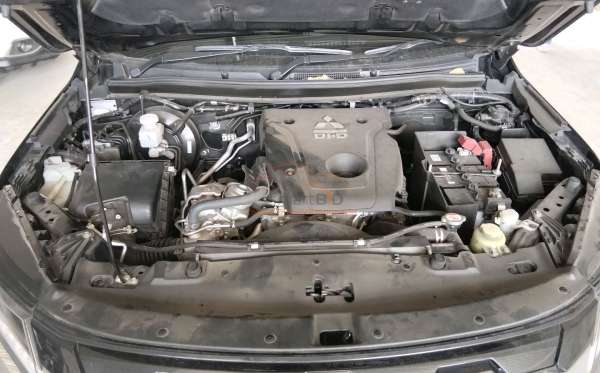 MITSUBISHI PAJERO SPORT 2.4L DAKAR-L (4X2)