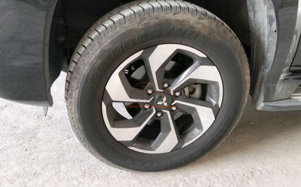 MITSUBISHI PAJERO SPORT 2.4L DAKAR-L (4X2)