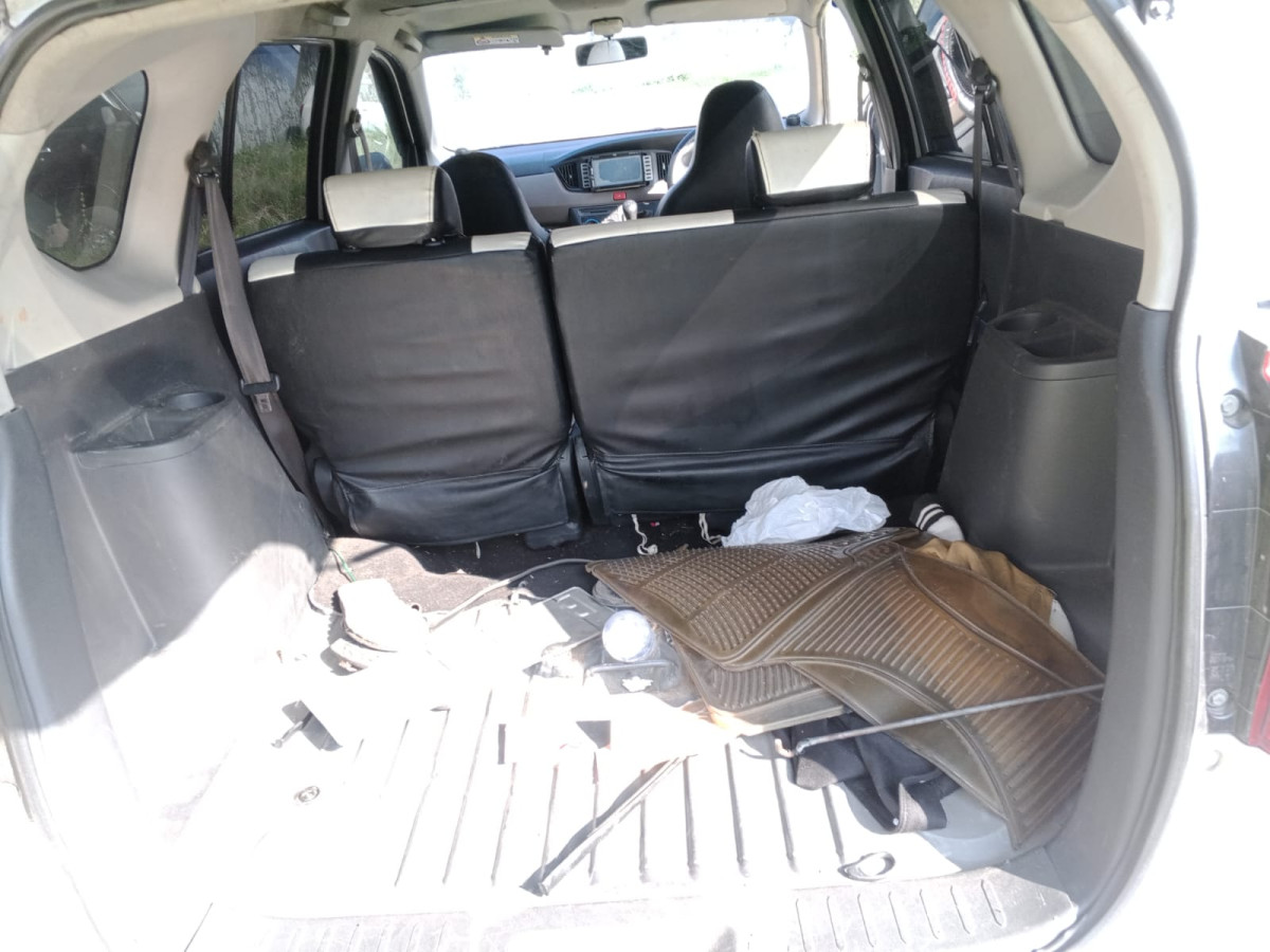 DAIHATSU  SIGRA  1.2 X