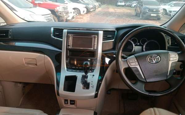 TOYOTA ALPHARD 3.5