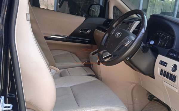 TOYOTA ALPHARD 3.5