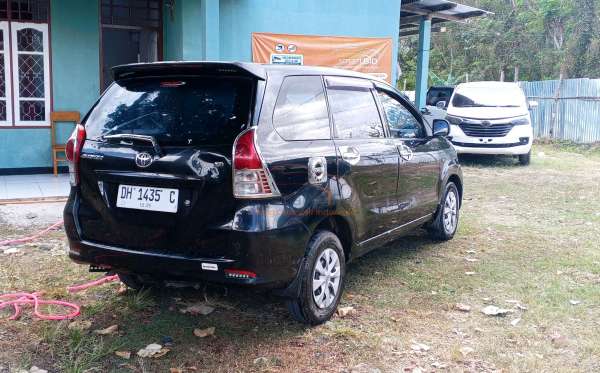 TOYOTA AVANZA 1.3 E