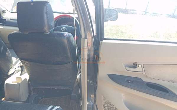TOYOTA AVANZA 1.3 E