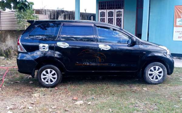 TOYOTA AVANZA 1.3 E