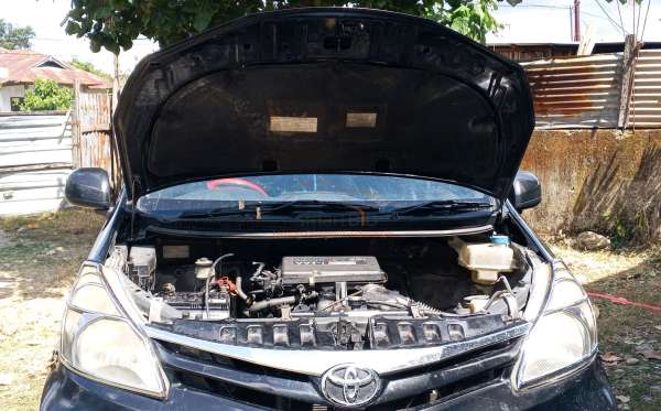 TOYOTA AVANZA 1.3 E