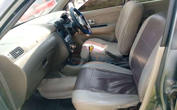 TOYOTA AVANZA 1.3 G