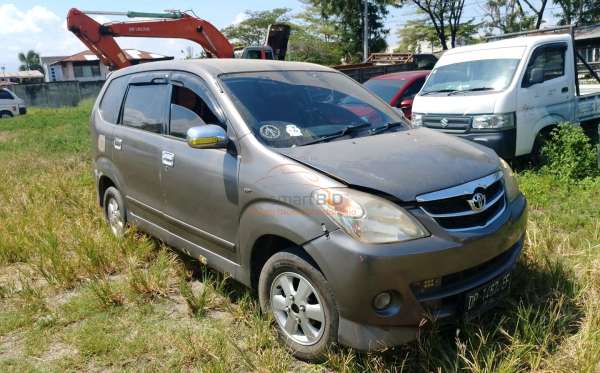 TOYOTA AVANZA 1.3 G