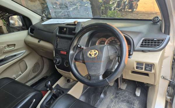 TOYOTA AVANZA G