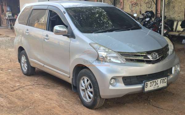 TOYOTA AVANZA G