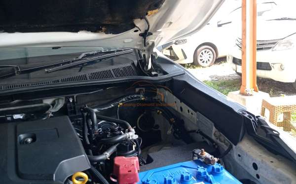 TOYOTA HILUX DOUBLE CABIN