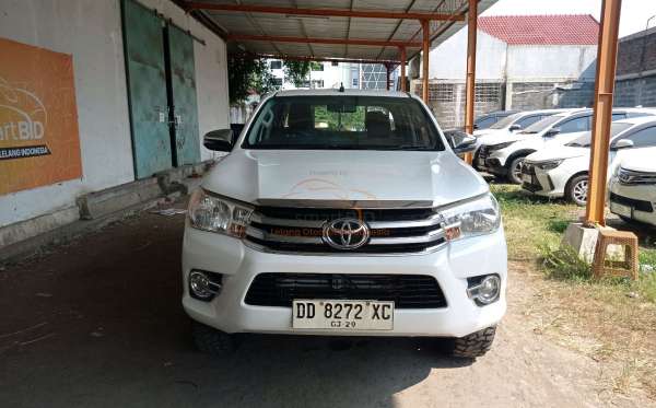 TOYOTA HILUX DOUBLE CABIN