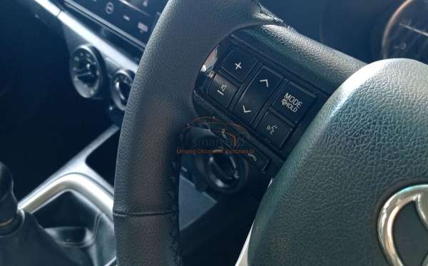 TOYOTA HILUX DOUBLE CABIN
