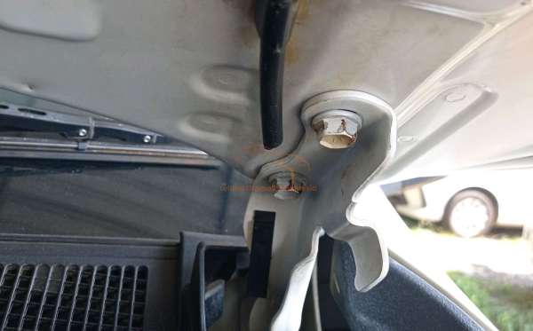 TOYOTA HILUX DOUBLE CABIN