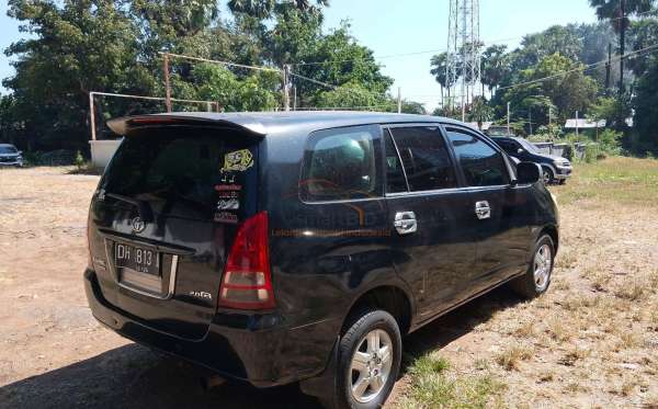 TOYOTA INNOVA G