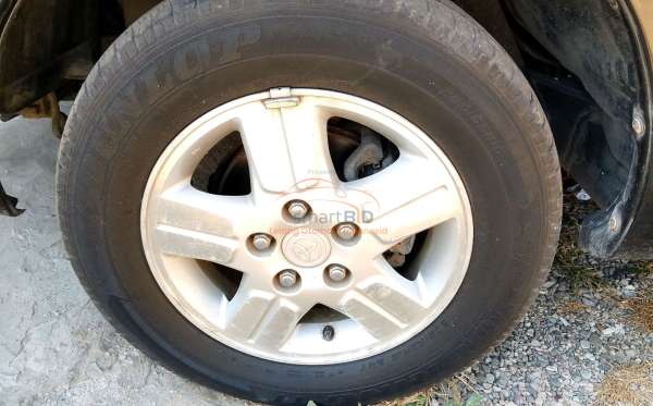 TOYOTA INNOVA G