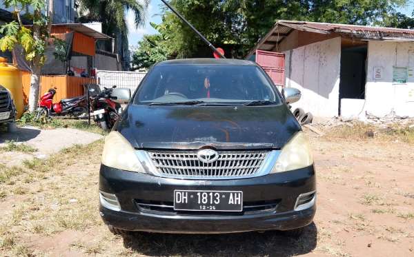 TOYOTA INNOVA G