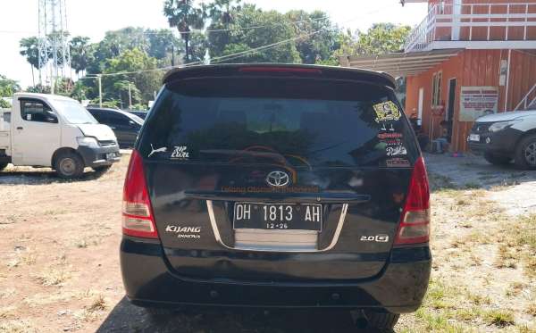 TOYOTA INNOVA G
