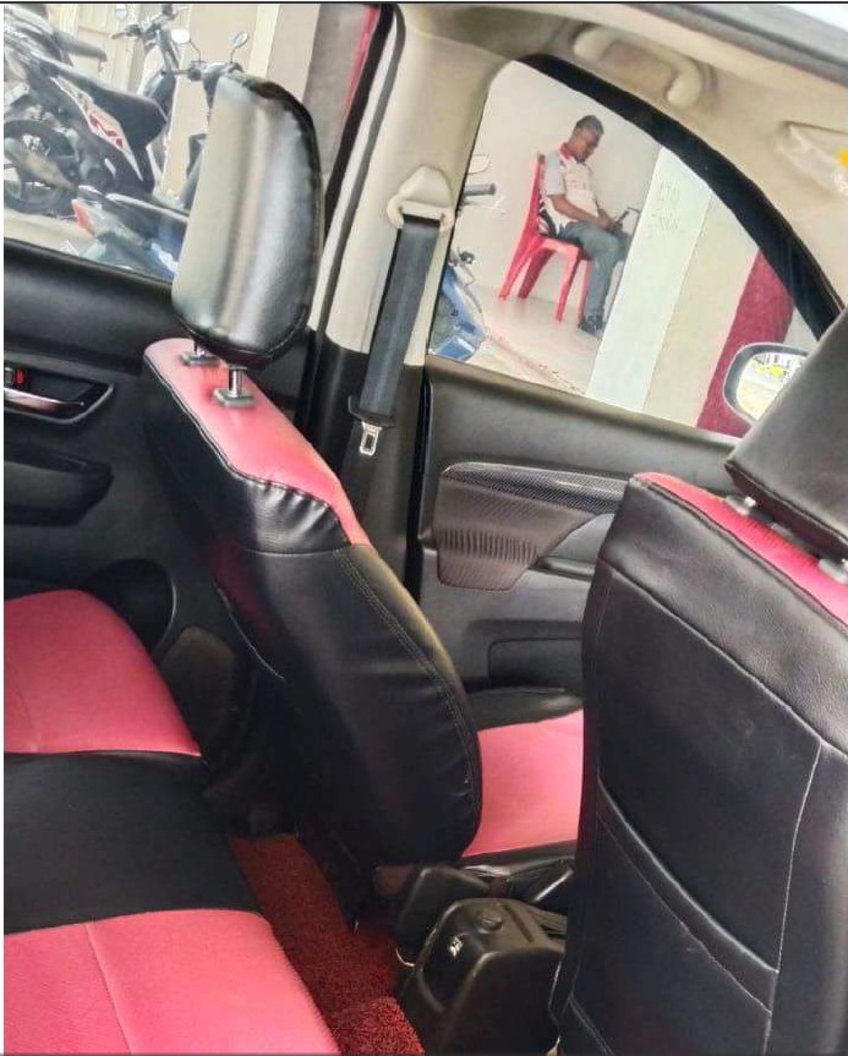 SUZUKI ERTIGA