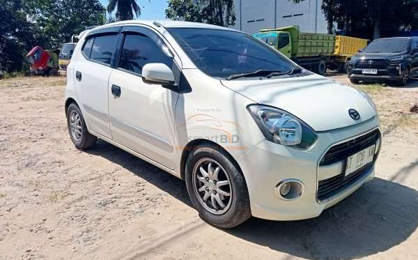 DAIHATSU AYLA 1.0 X