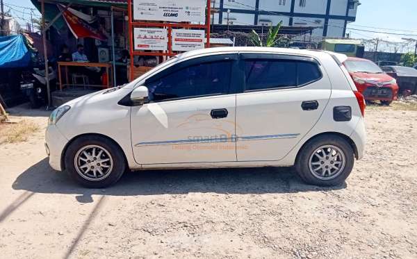 DAIHATSU AYLA 1.0 X