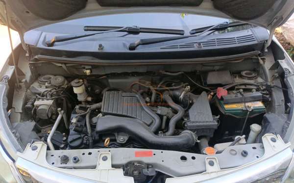 DAIHATSU SIGRA R