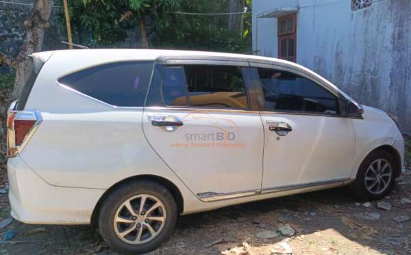 DAIHATSU SIGRA R