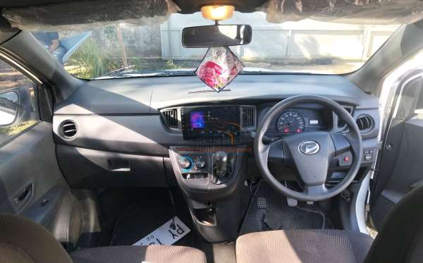 DAIHATSU SIGRA