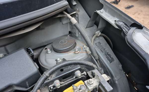 DAIHATSU SIGRA R