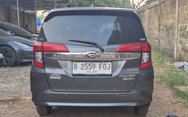 DAIHATSU SIGRA R