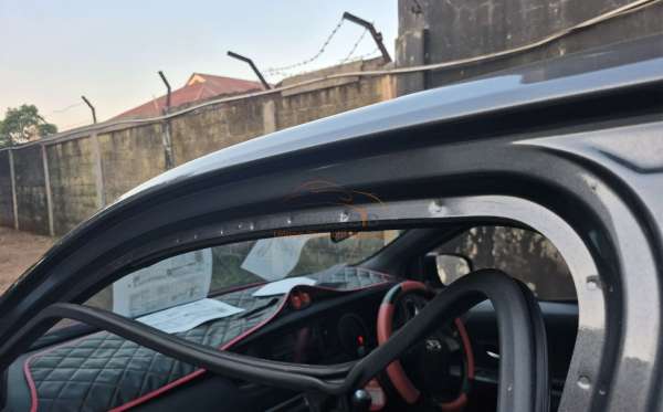 DAIHATSU SIGRA R