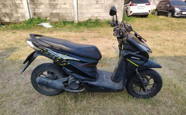 HONDA  BEAT STREET