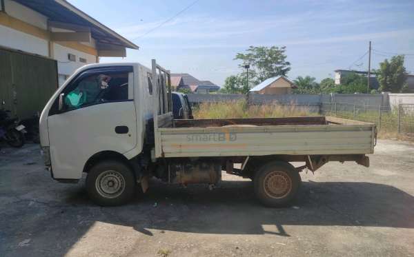 ISUZU TRAGA