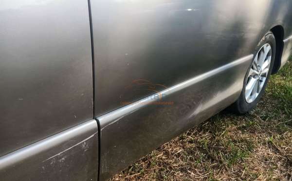 NISSAN Elgrand 2.5