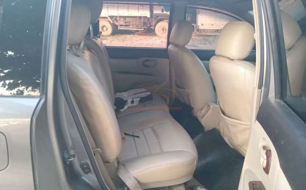 NISSAN  GRAND LIVINA  1.5 SV