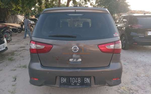NISSAN  GRAND LIVINA  1.5 SV
