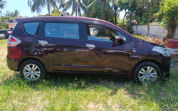 SUZUKI  ERTIGA