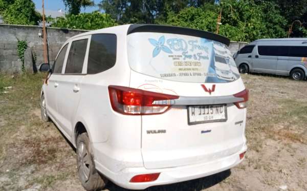 WULING CONFERO