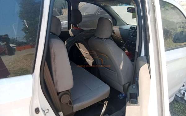 WULING CONFERO
