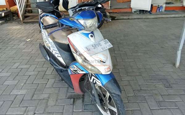 YAMAHA MIO J