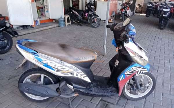 YAMAHA MIO J