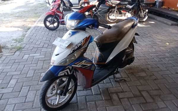 YAMAHA MIO J