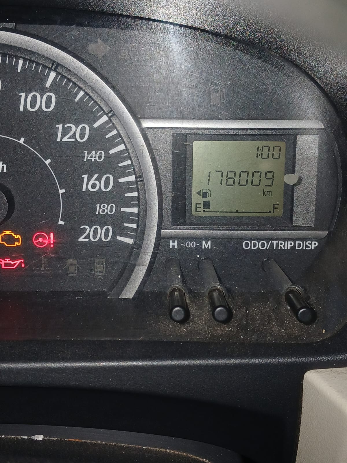 DAIHATSU SIGRA  R